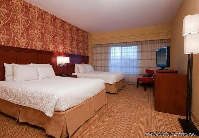 Courtyard By Marriott Dallas Arlington South Exterior photo